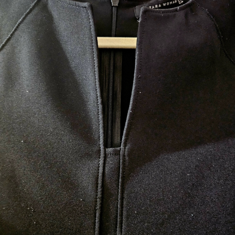 Zara LBD - Picture 4 of 5